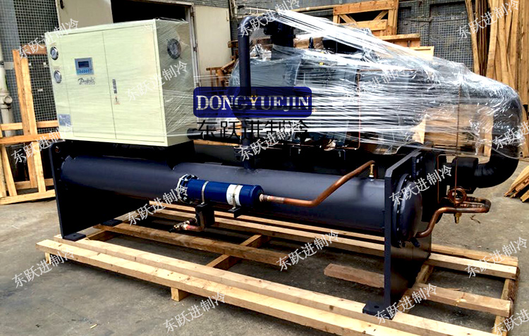 螺桿式冷凍機 螺桿式冷凍機